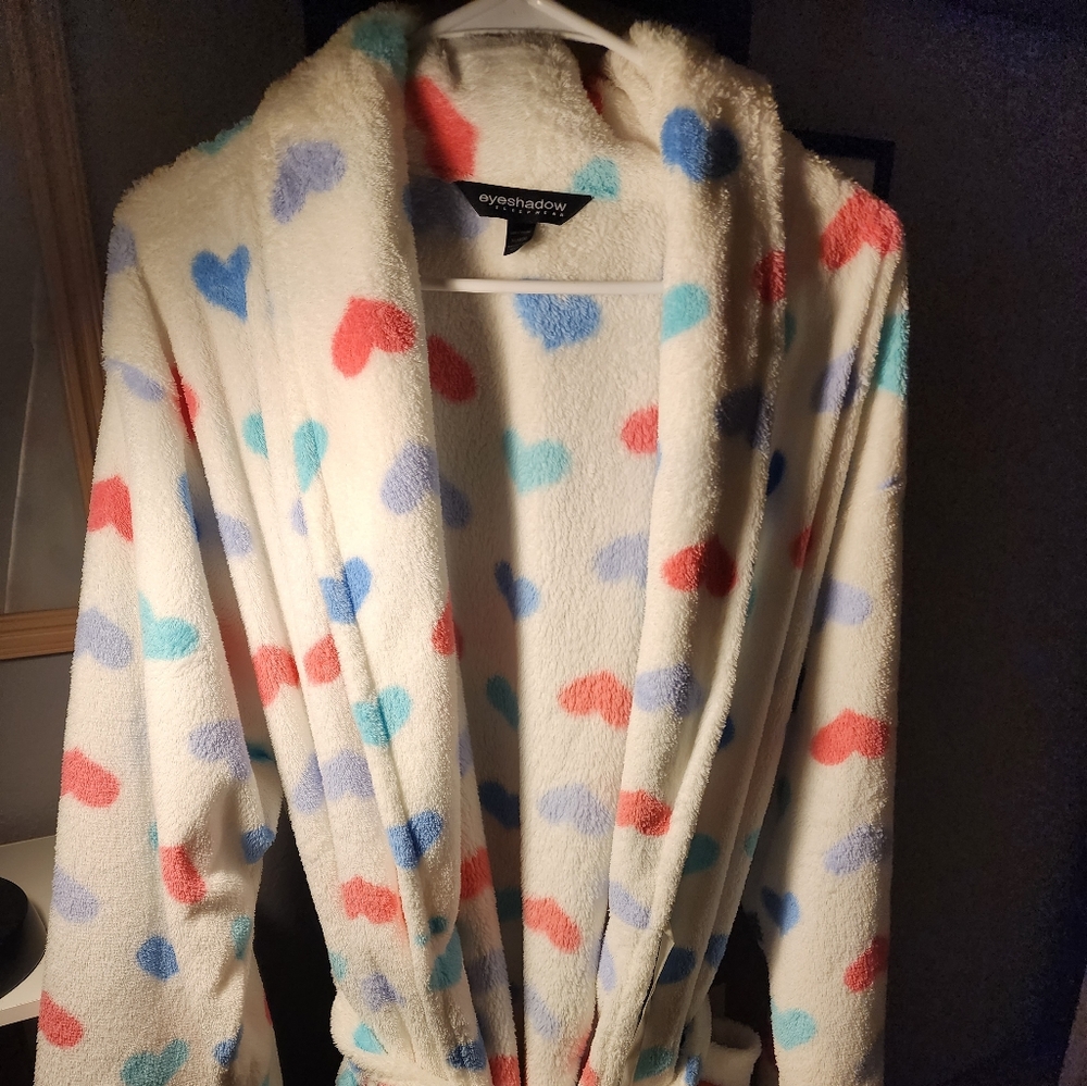 Women's/Juniors XL Eyeshadow Bathrobe